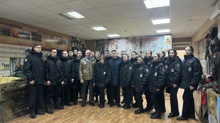 Курсанты РЮИ МВД РФ познакомились с историей защитников Отечества